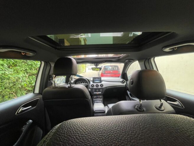 MERCEDES B250 4MATIC
