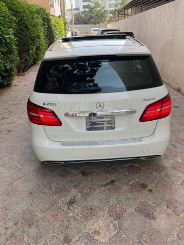 MERCEDES B250 4MATIC