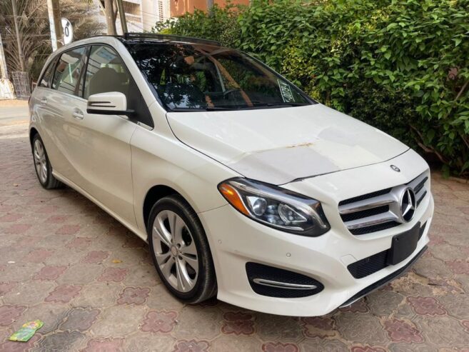 MERCEDES B250 4MATIC