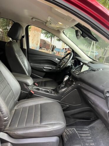 FORD ESCAPE TITANIUM