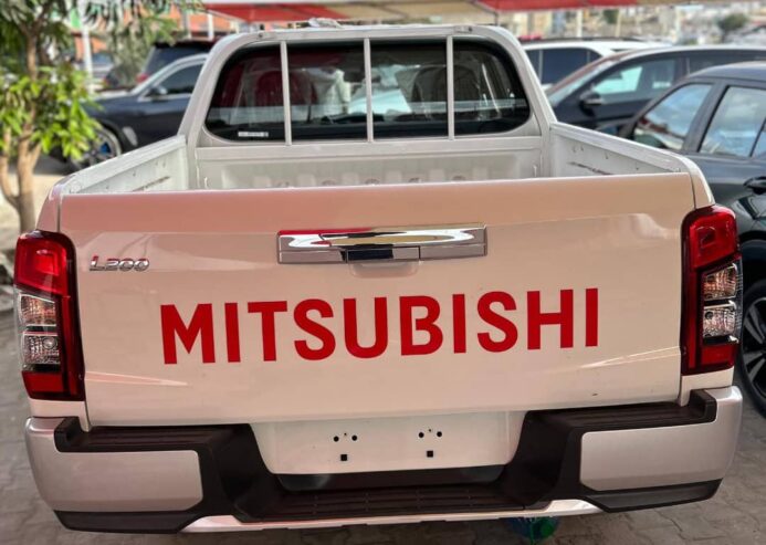 Mutsibishi L200