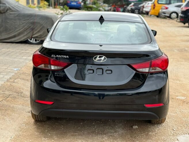 HYUNDAI ELANTRA