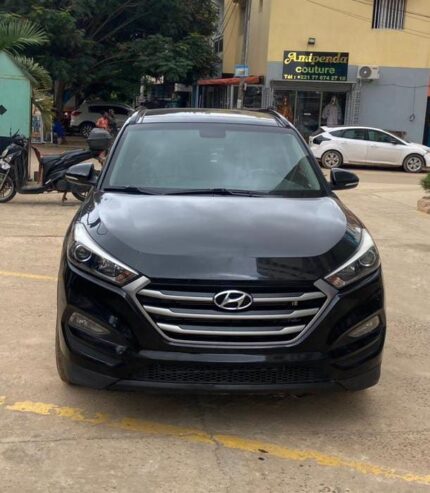 HYUNDAI Tucsonn