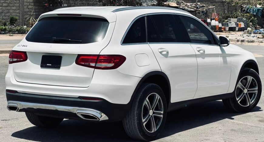 Mercedes Benz GL300