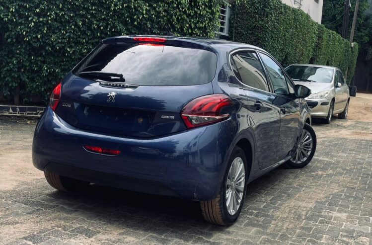 Peugeot 208 Allure